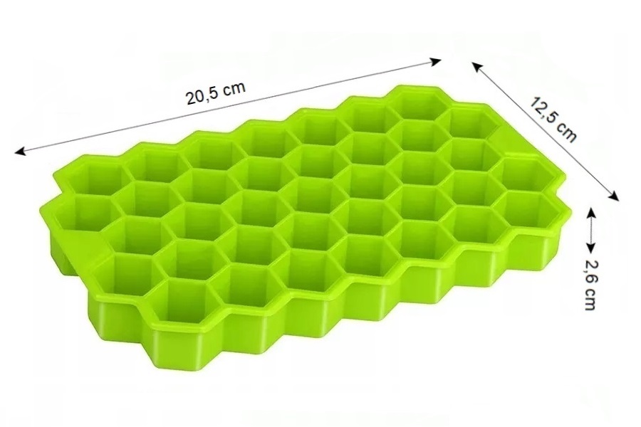 Silikonová flexibilní forma na led s víkem 37 kostek
