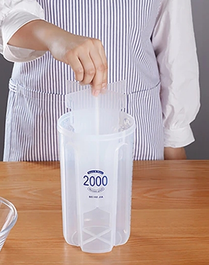 Zásobník na sypké produkty těstoviny obiloviny 4 přihrádky 2000ml